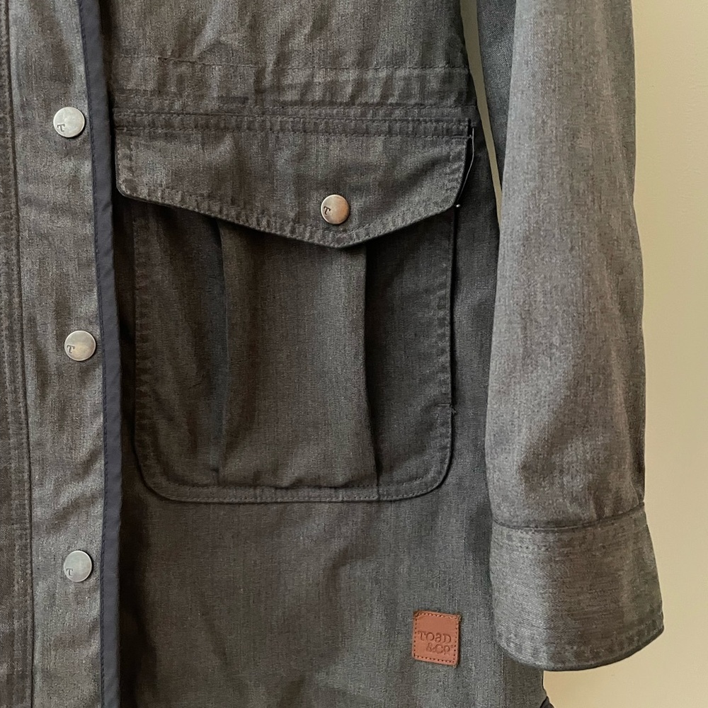 Toad & Co Women’s Bancroft Insulated Parka in excellent condition - Picture 5 of 10